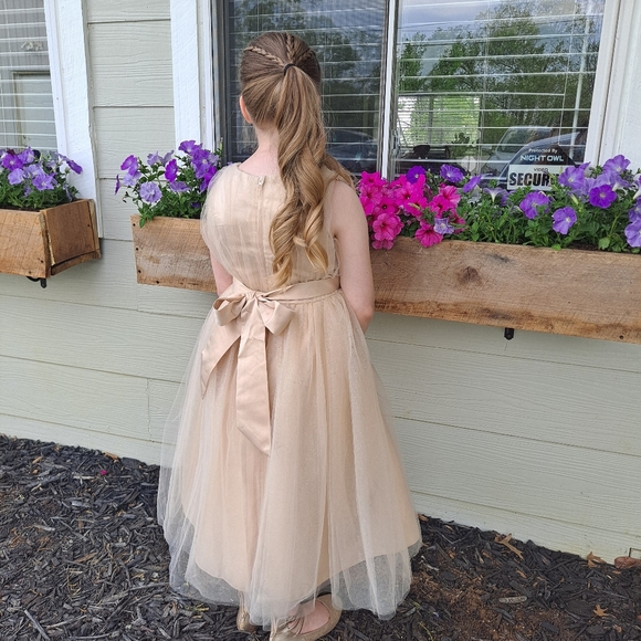 Formal girls dress, cream with gold sparkle - Picture 7 of 8